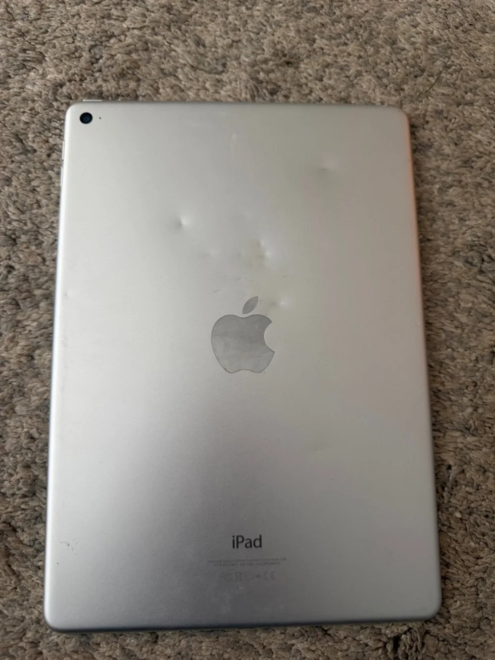 Apple iPad - White Front Bezel, Silver Back Tablet - iCloud locked